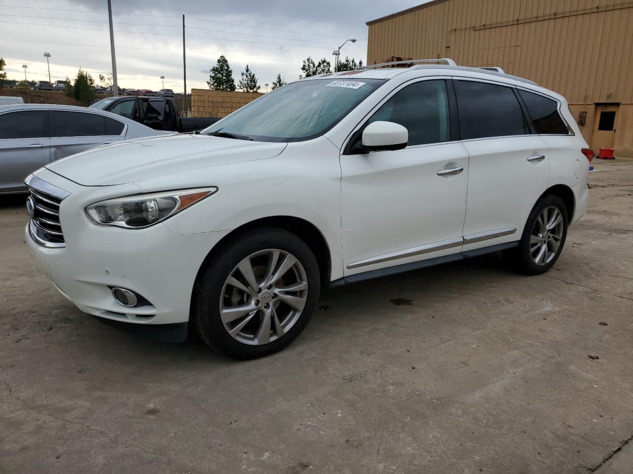 INFINITI JX35 2013