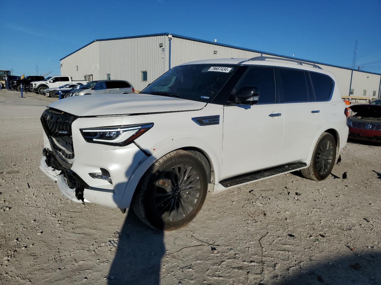 INFINITI QX80 LUXE 2023