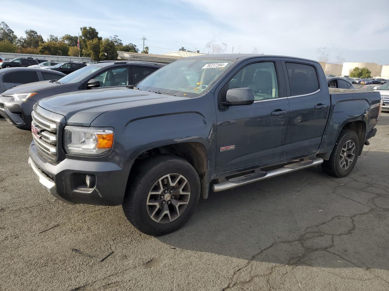 GMC CANYON SLE 2015