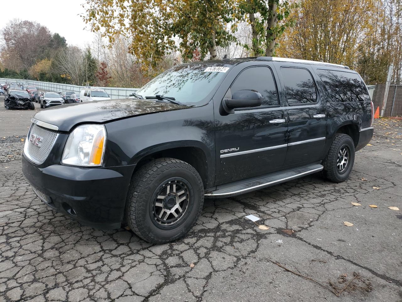 GMC YUKON XL D 2011