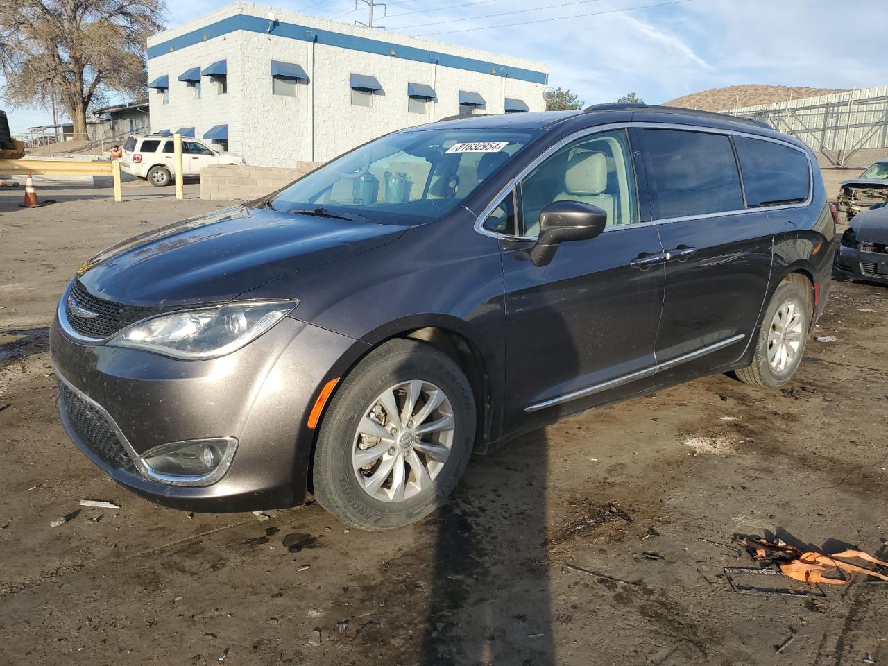 CHRYSLER PACIFICA T 2017