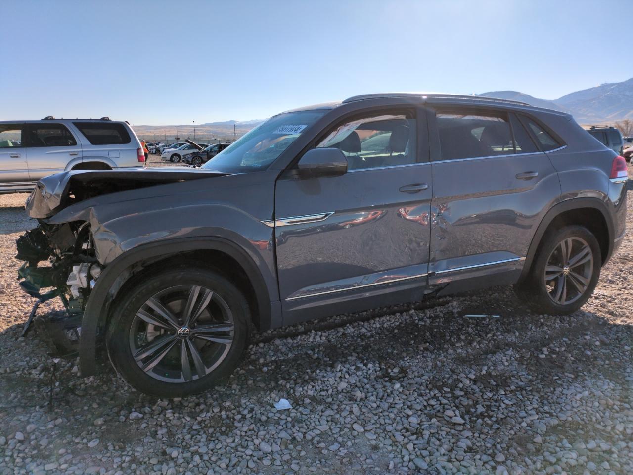 VOLKSWAGEN ATLAS CROS 2021