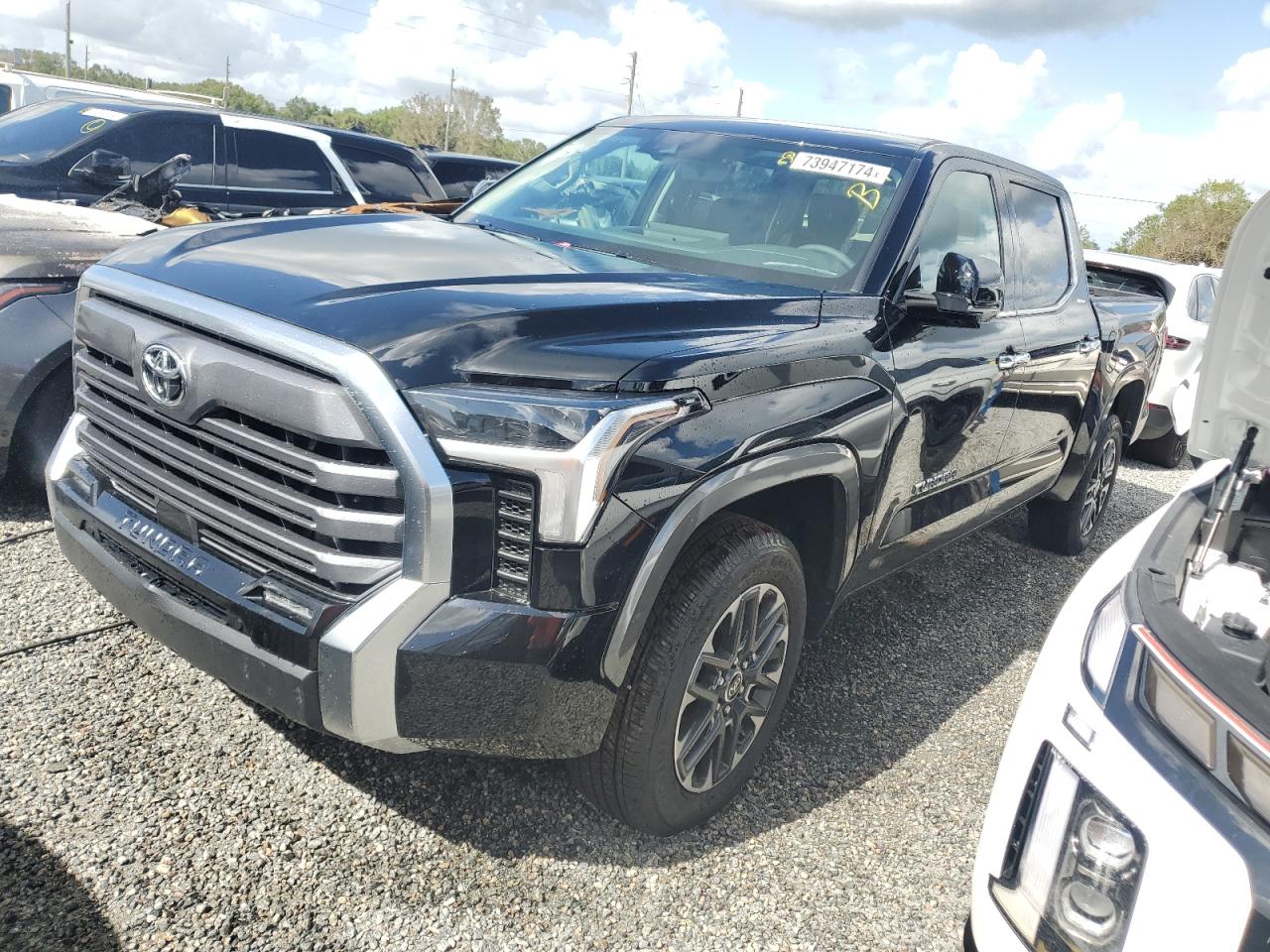 TOYOTA TUNDRA CRE 2024