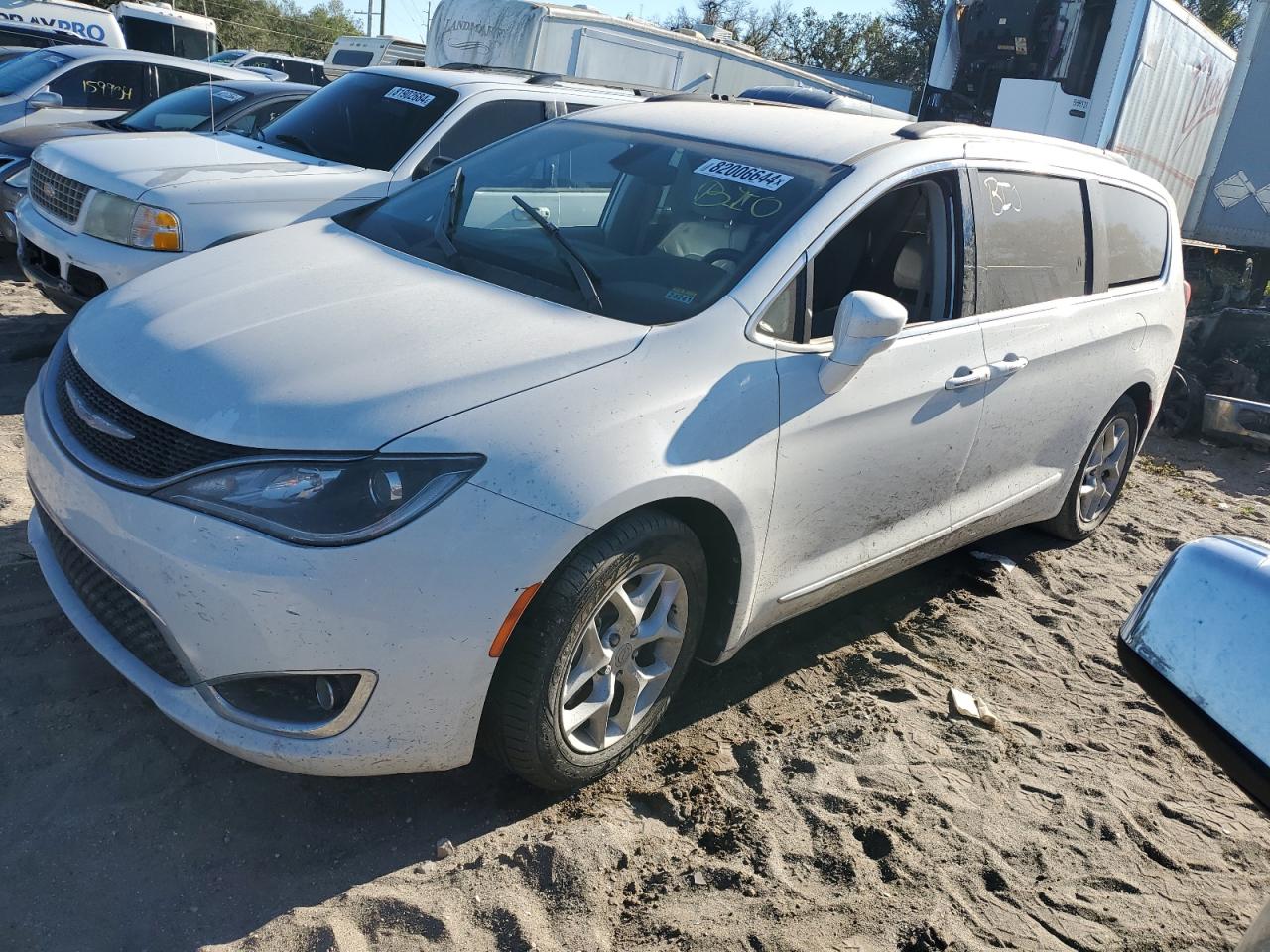 CHRYSLER PACIFICA T 2017