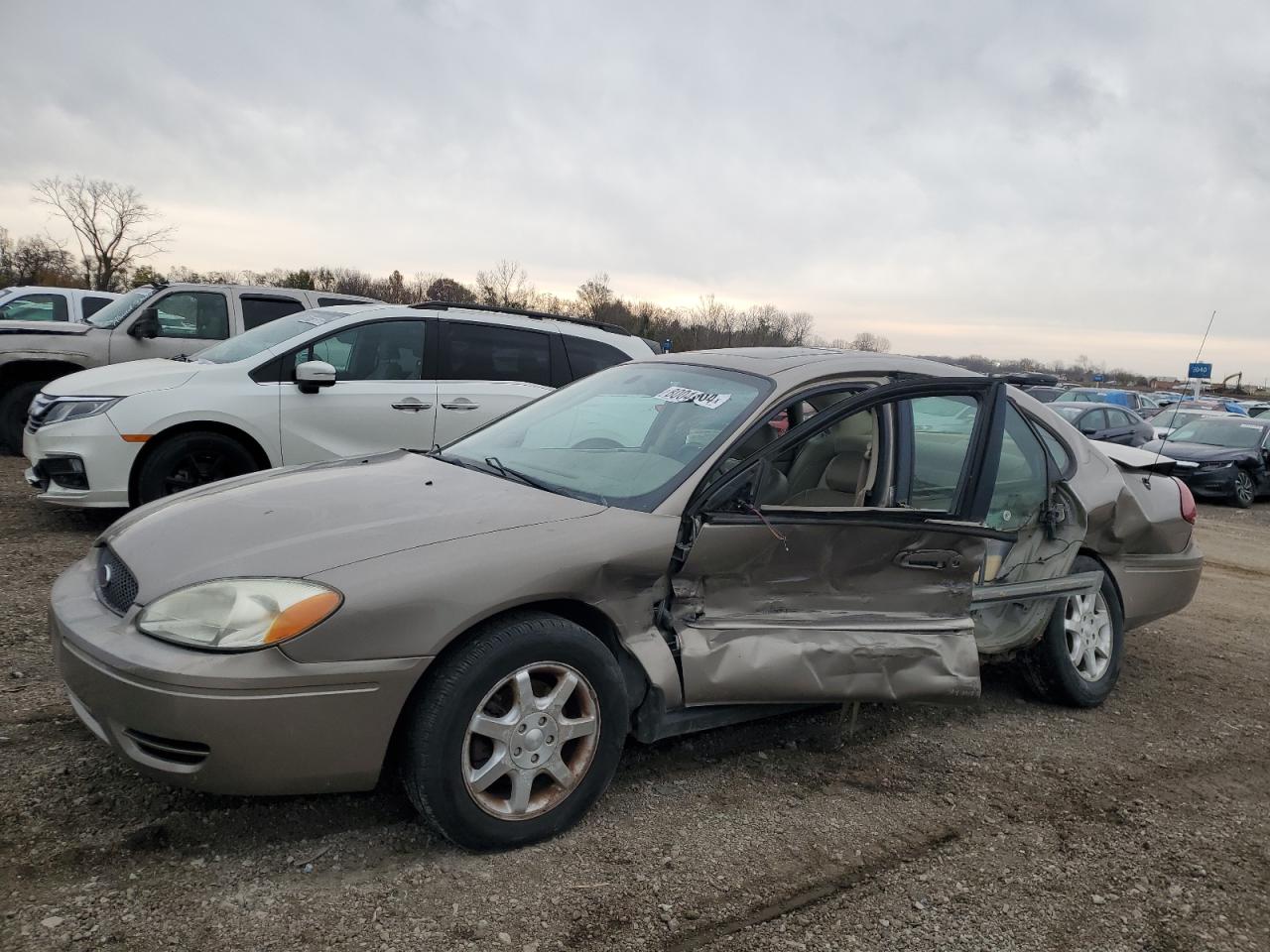 FORD TAURUS SEL 2007