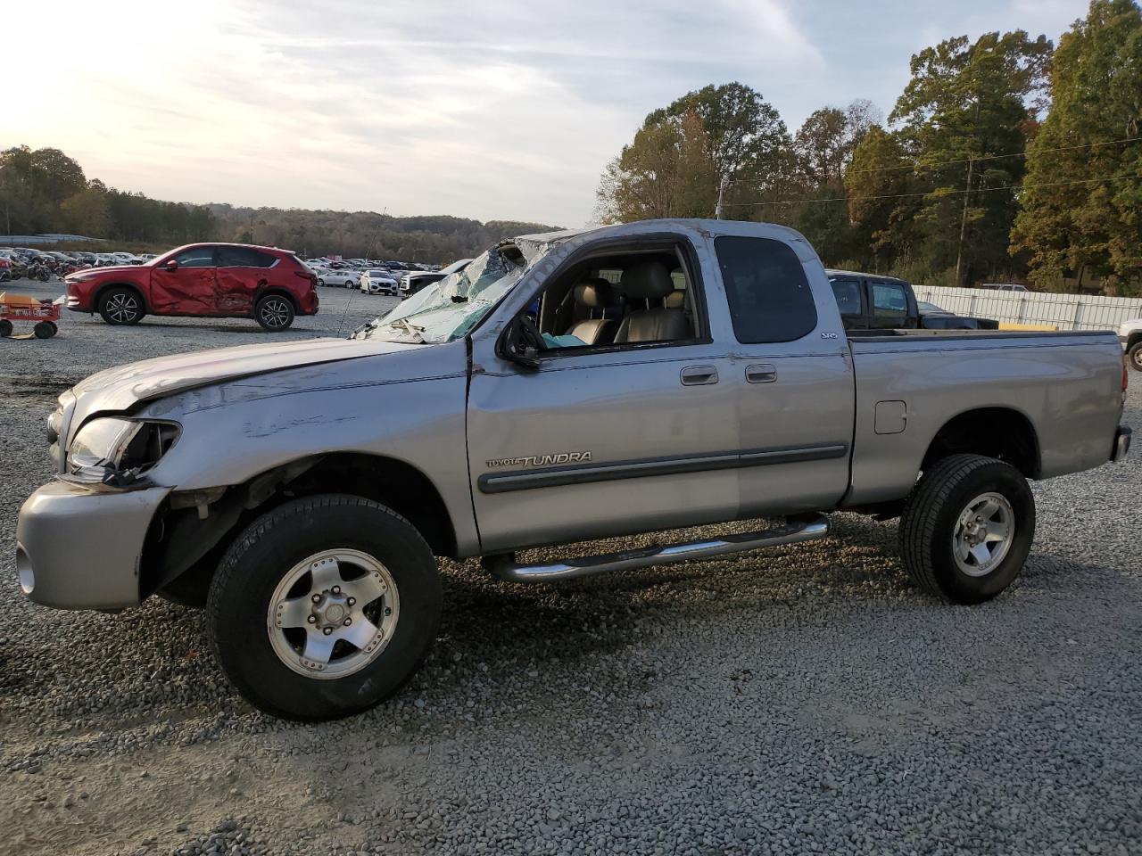TOYOTA TUNDRA ACC 2004
