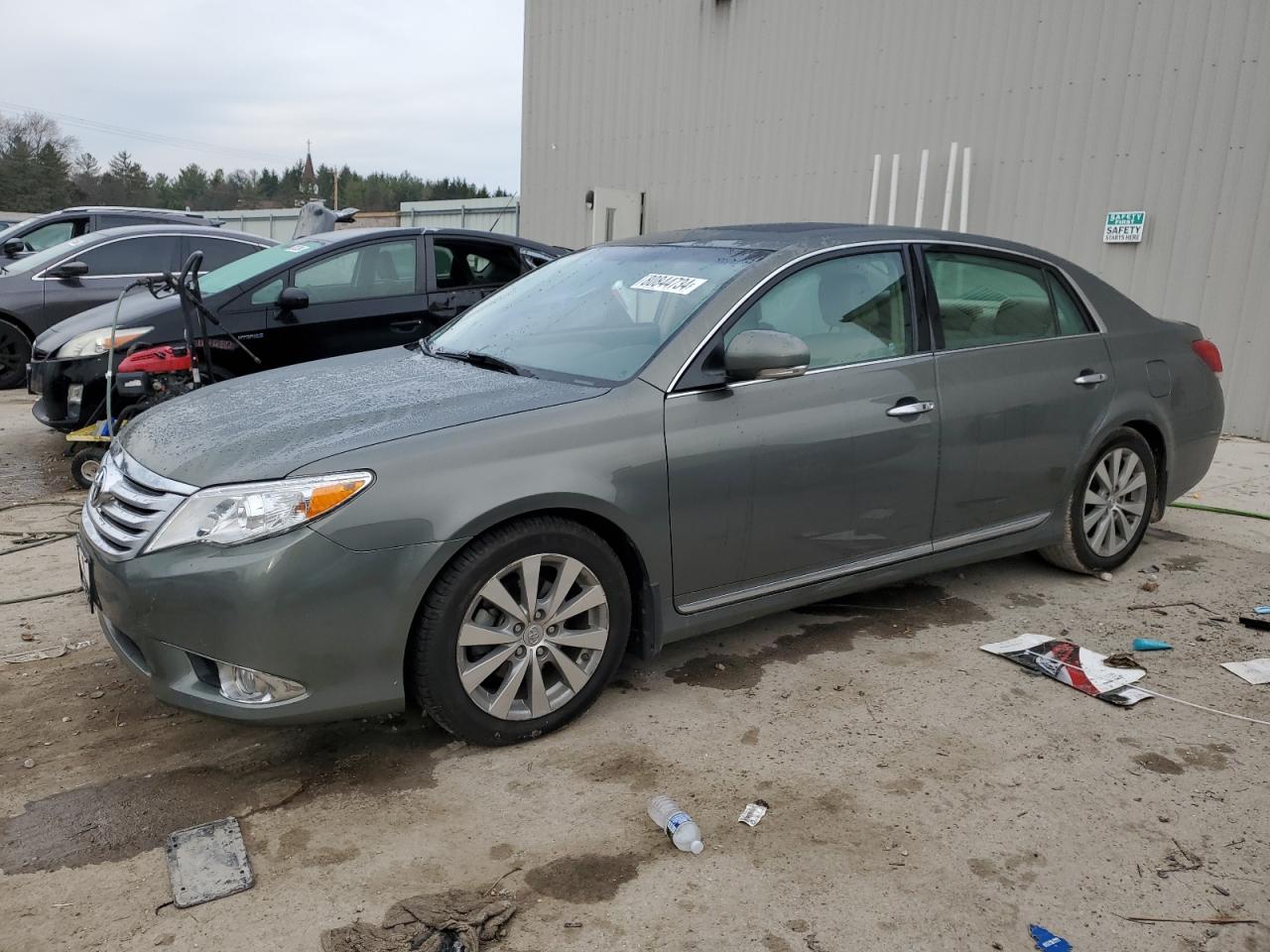 TOYOTA AVALON BAS 2011