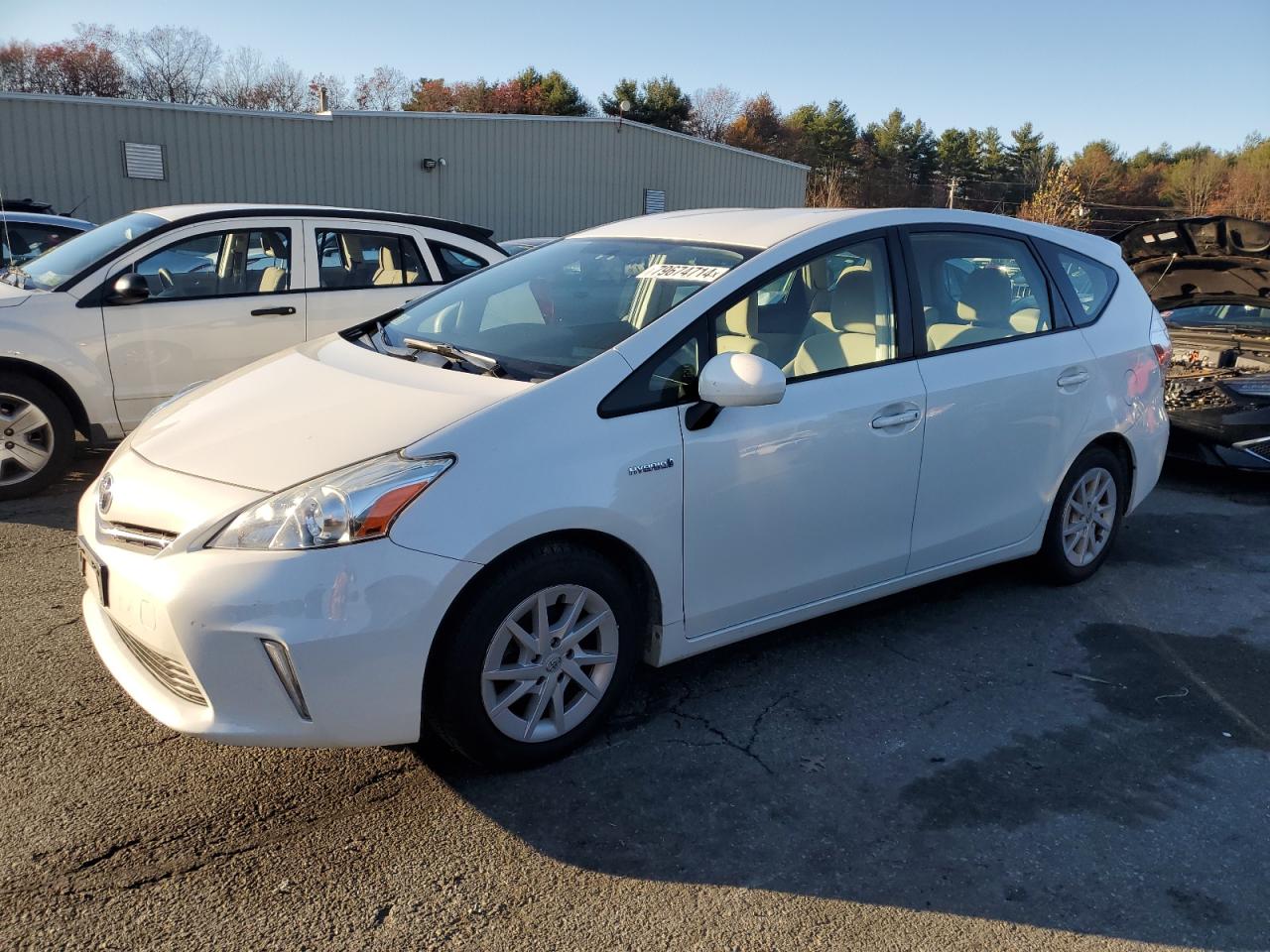 TOYOTA PRIUS V 2012