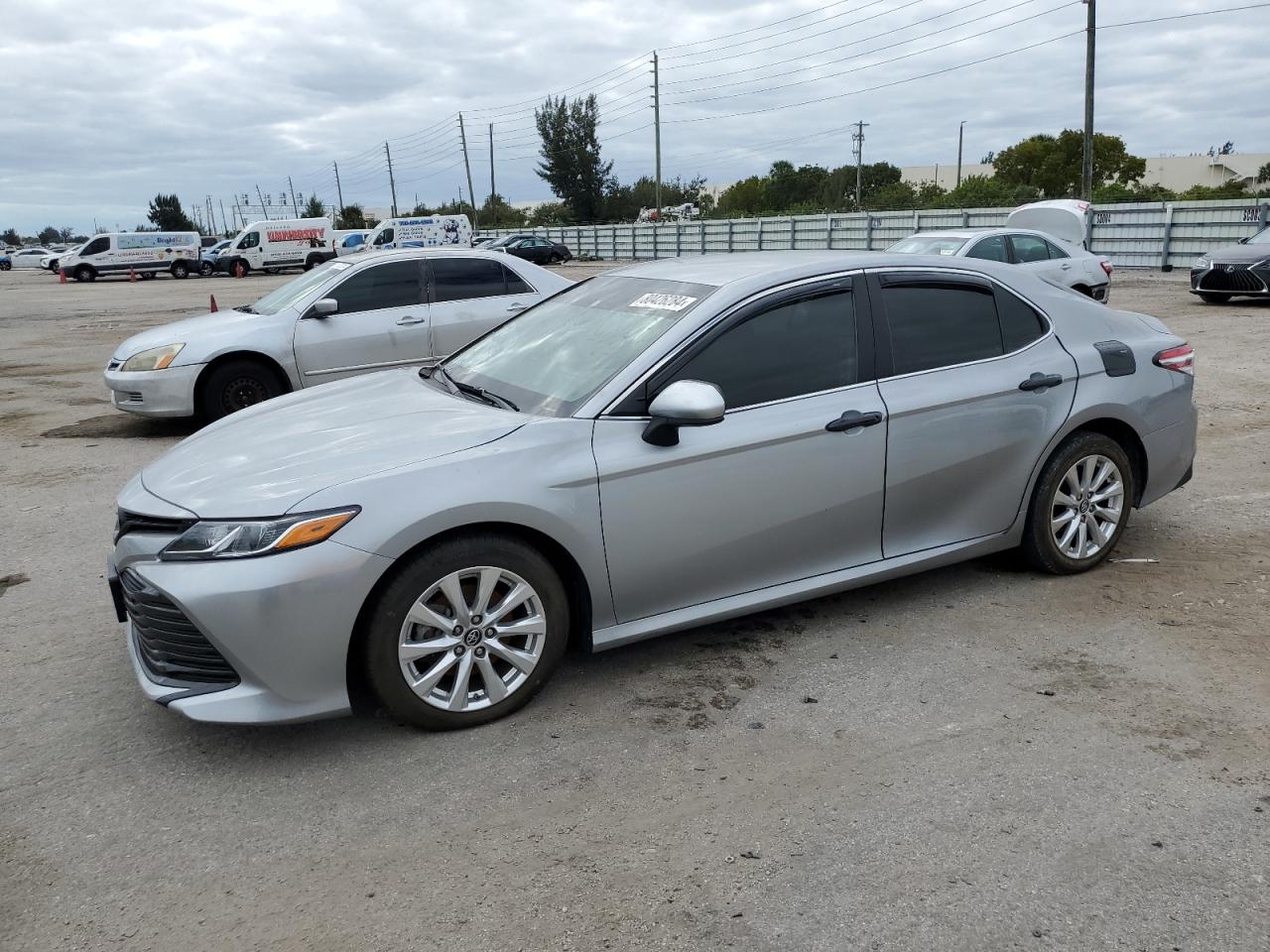 TOYOTA CAMRY L 2019