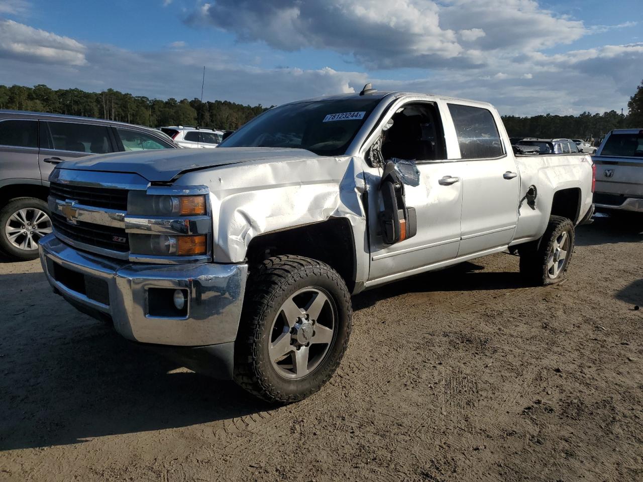 CHEVROLET SILVERADO 2015