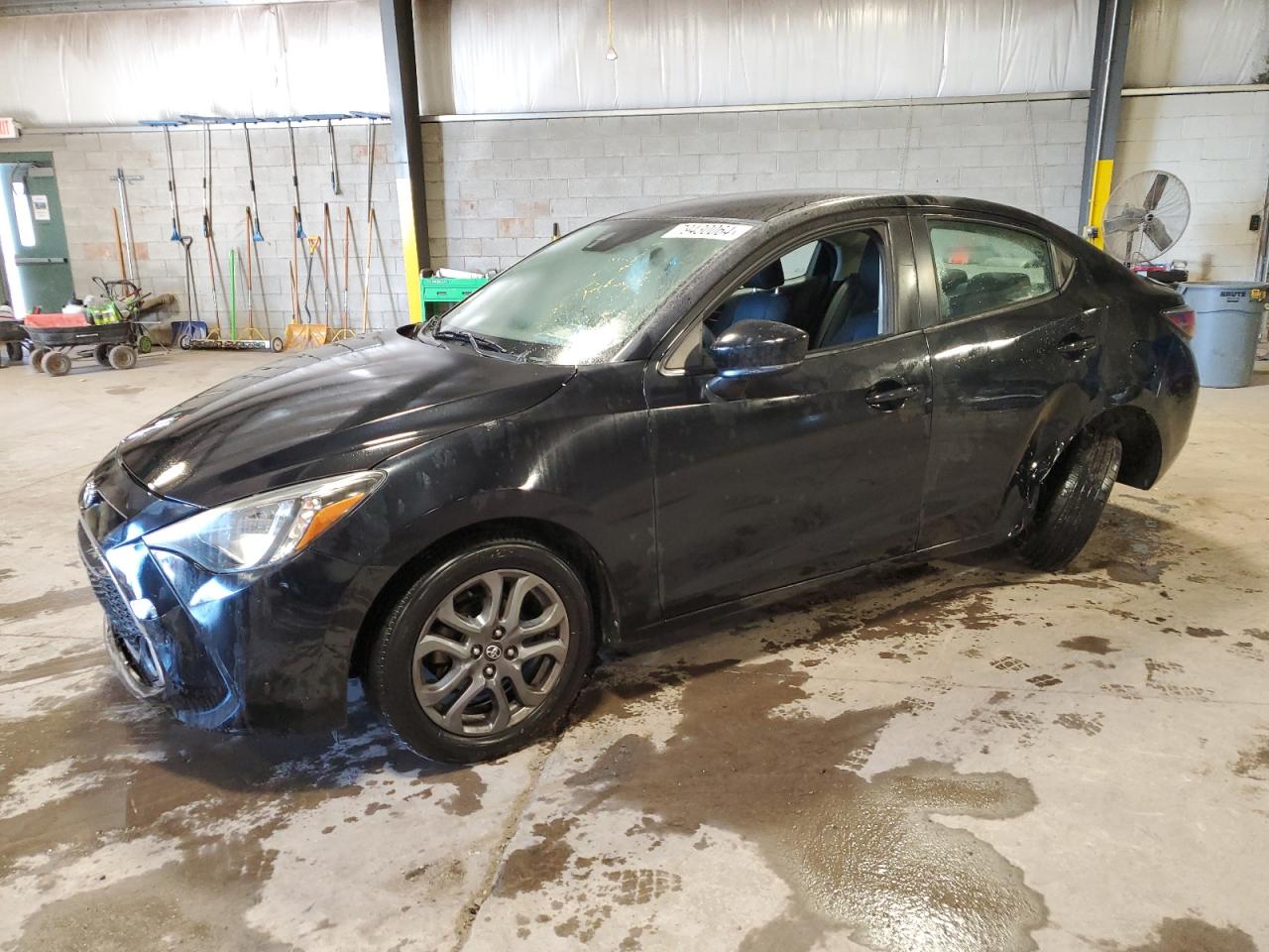 TOYOTA YARIS L 2019