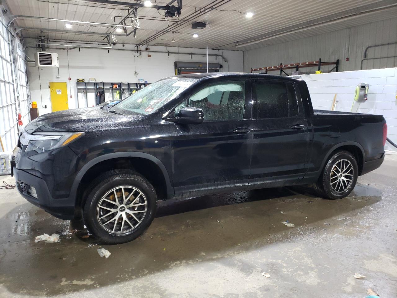 HONDA RIDGELINE 2017