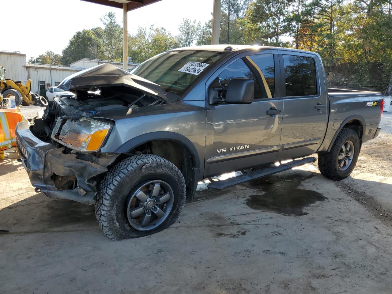 NISSAN TITAN S 2014