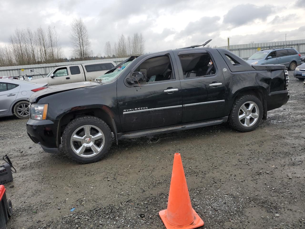 CHEVROLET AVALANCHE 2013
