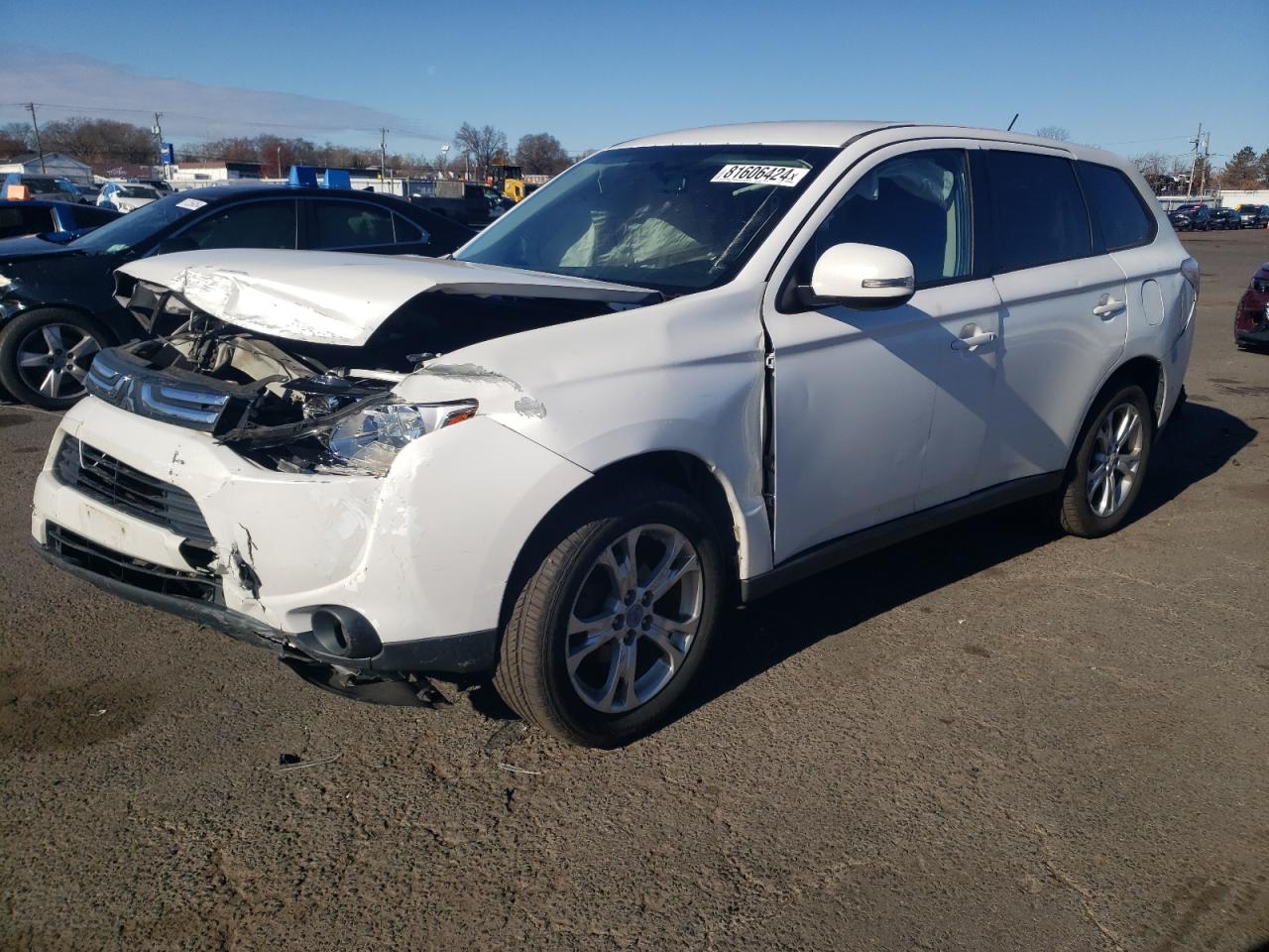 MITSUBISHI OUTLANDER 2014