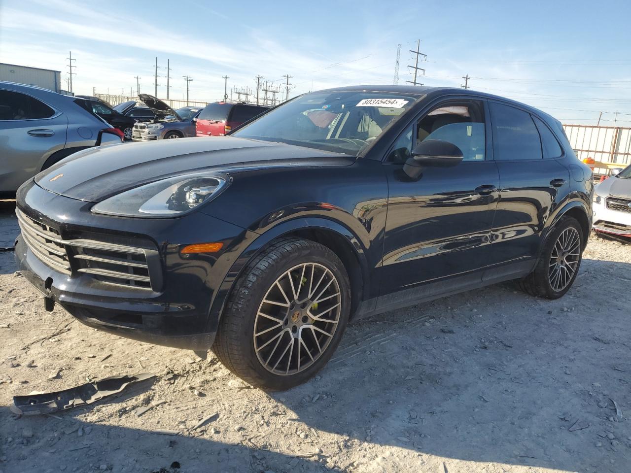 PORSCHE CAYENNE E- 2022