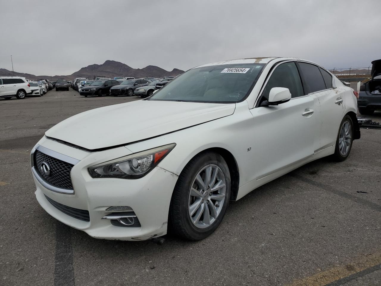 INFINITI Q50 BASE 2015