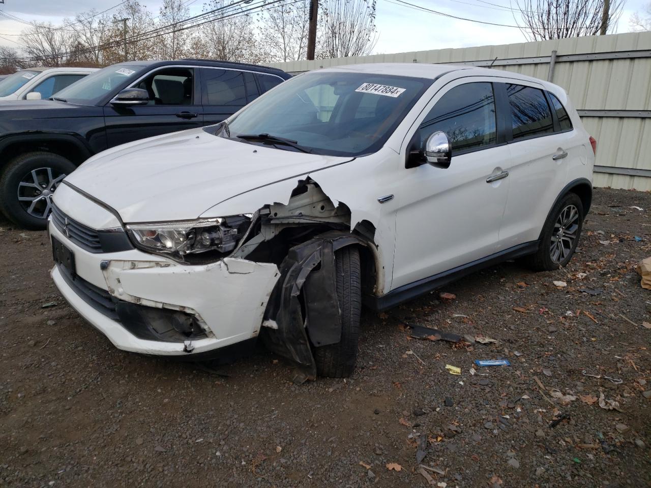 MITSUBISHI OUTLANDER 2016