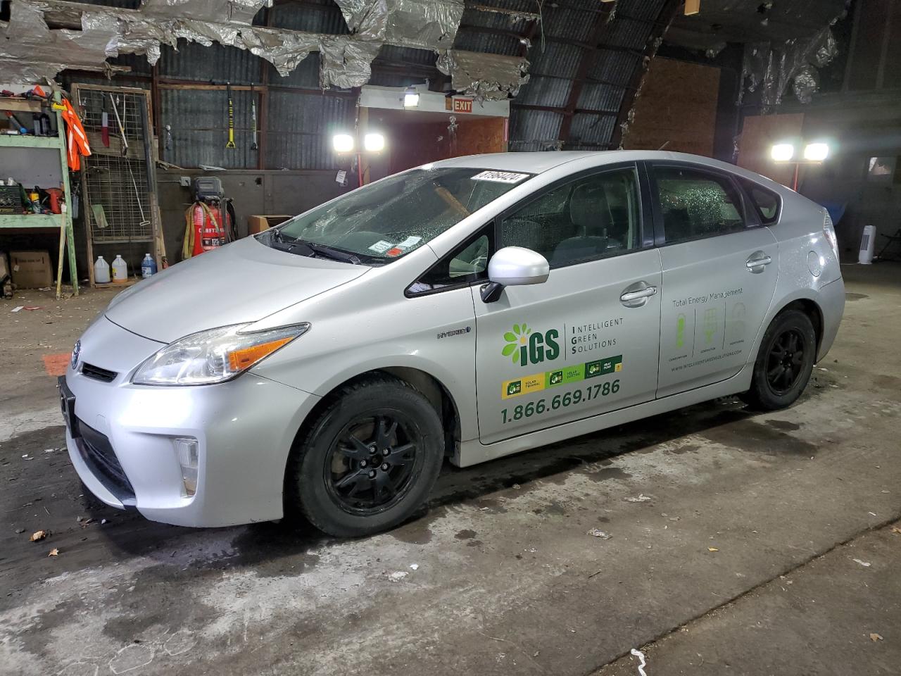 TOYOTA PRIUS 2014