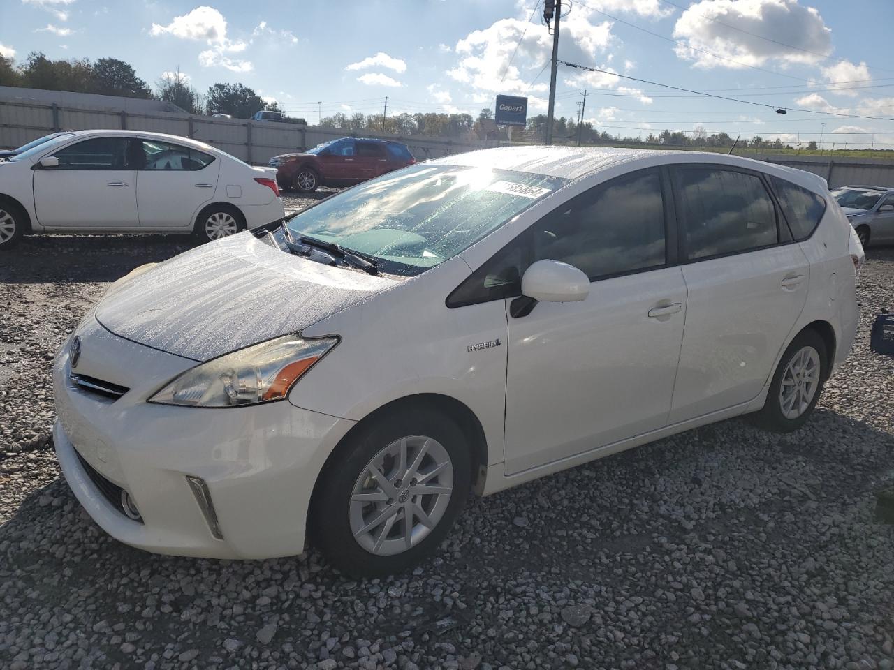 TOYOTA PRIUS V 2013