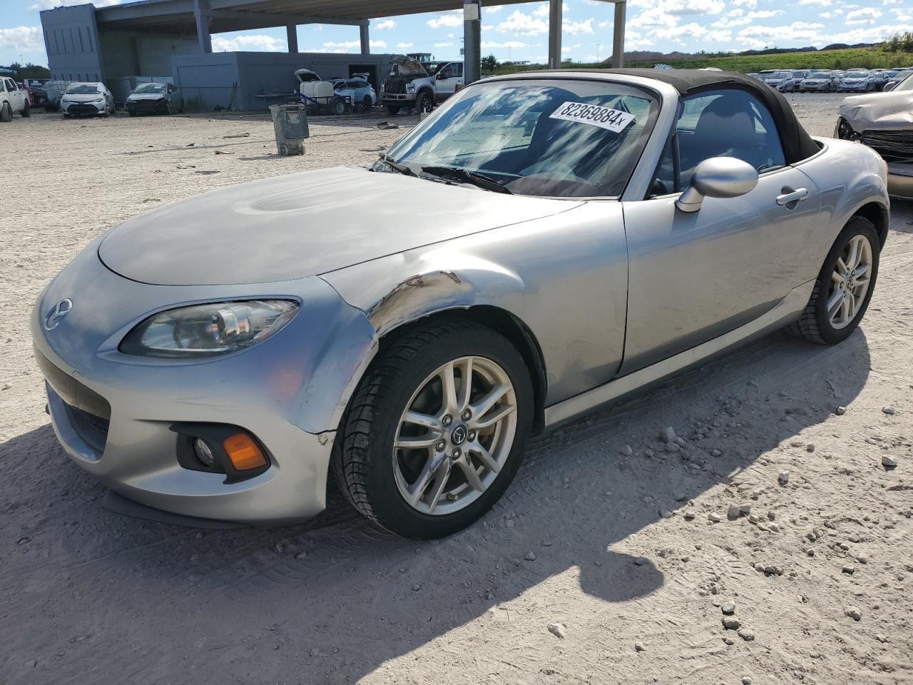 MAZDA MX-5 MIATA 2015