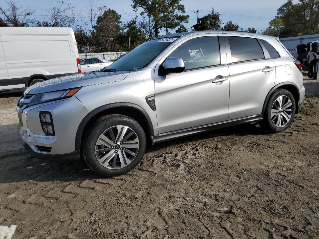 MITSUBISHI OUTLANDER 2024