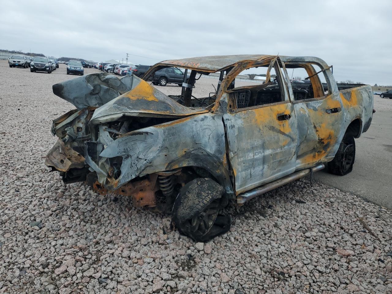 TOYOTA TUNDRA DOU 2004