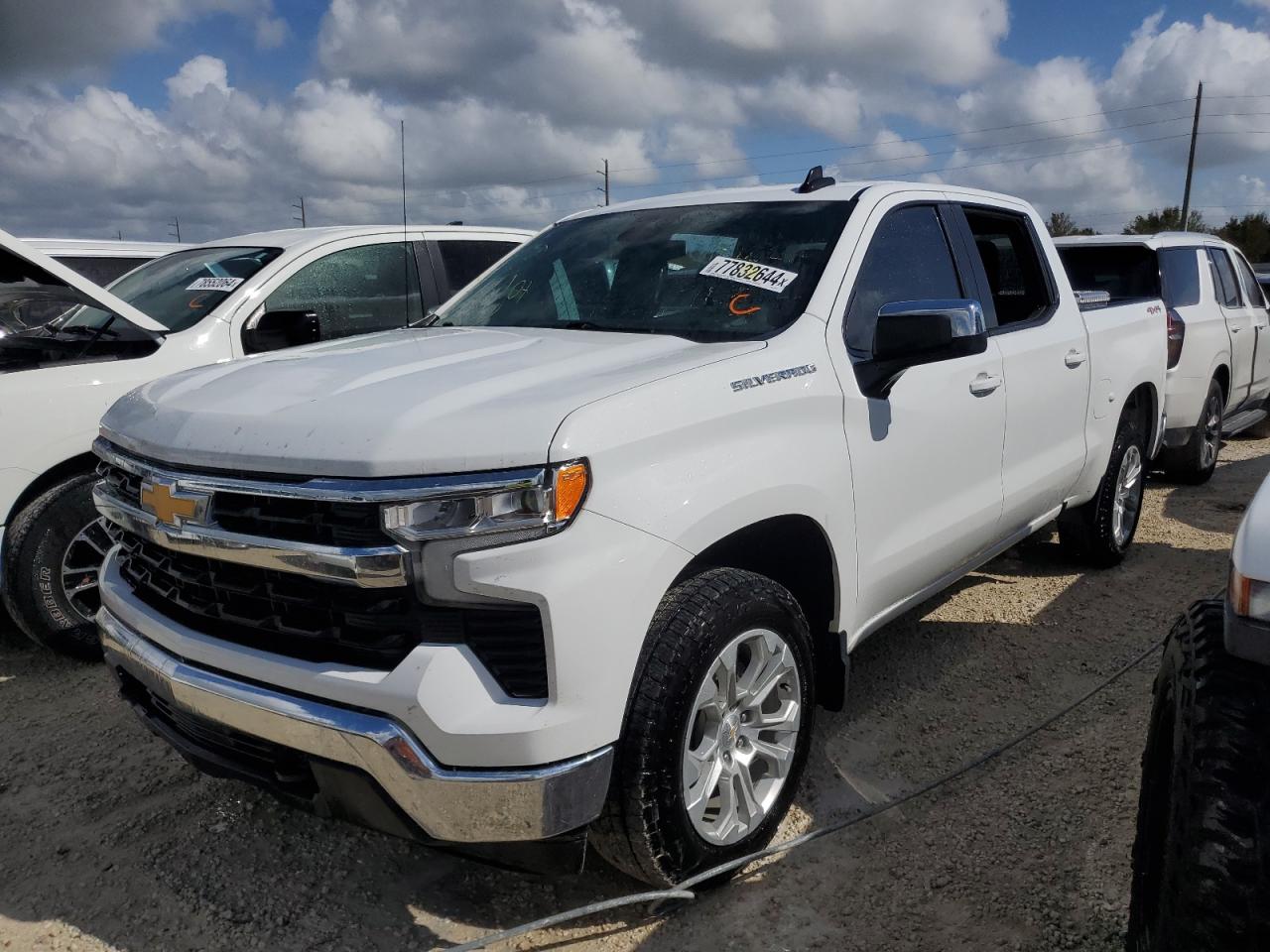 CHEVROLET SILVERADO 2022