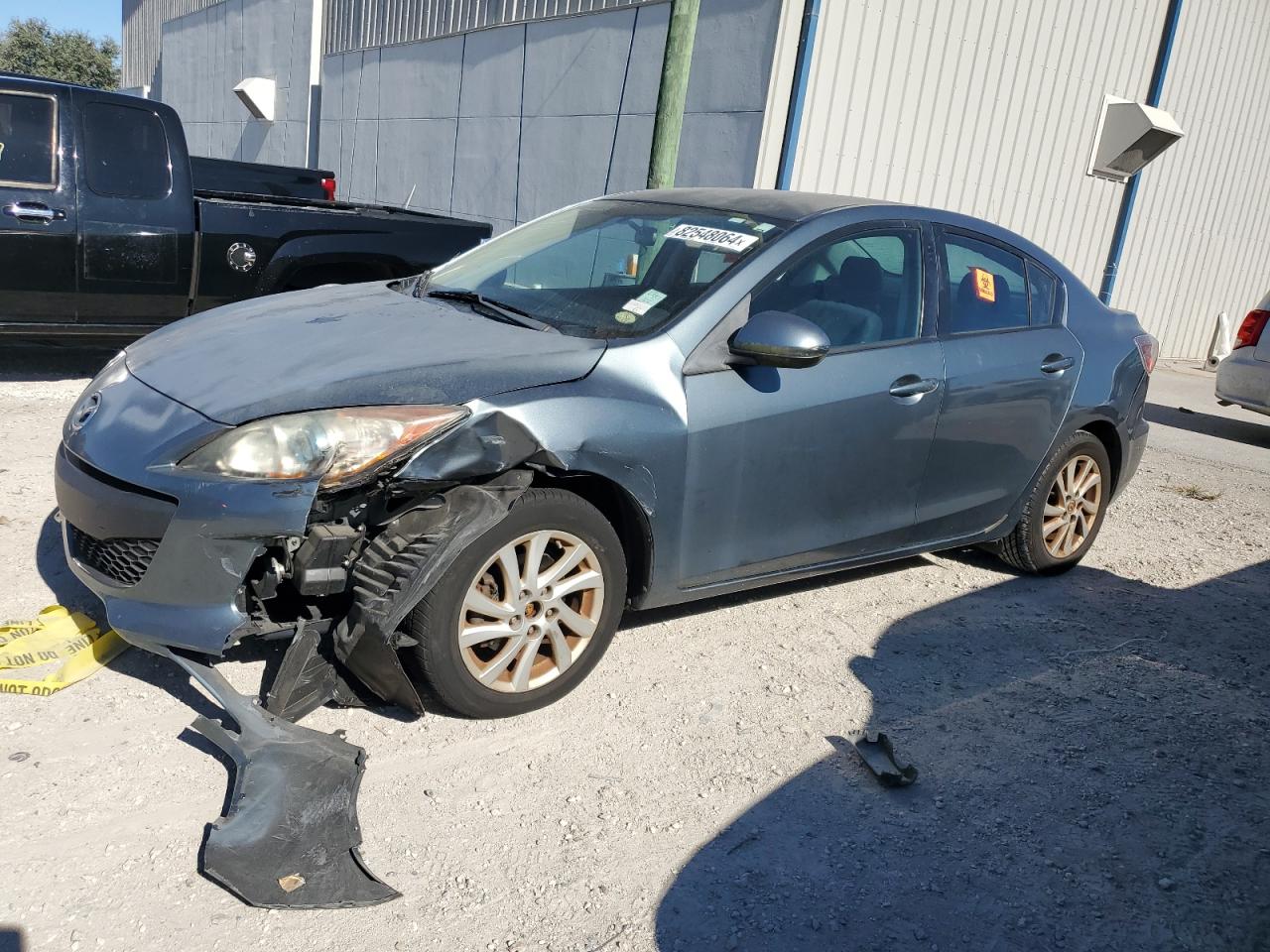 MAZDA 3 2012