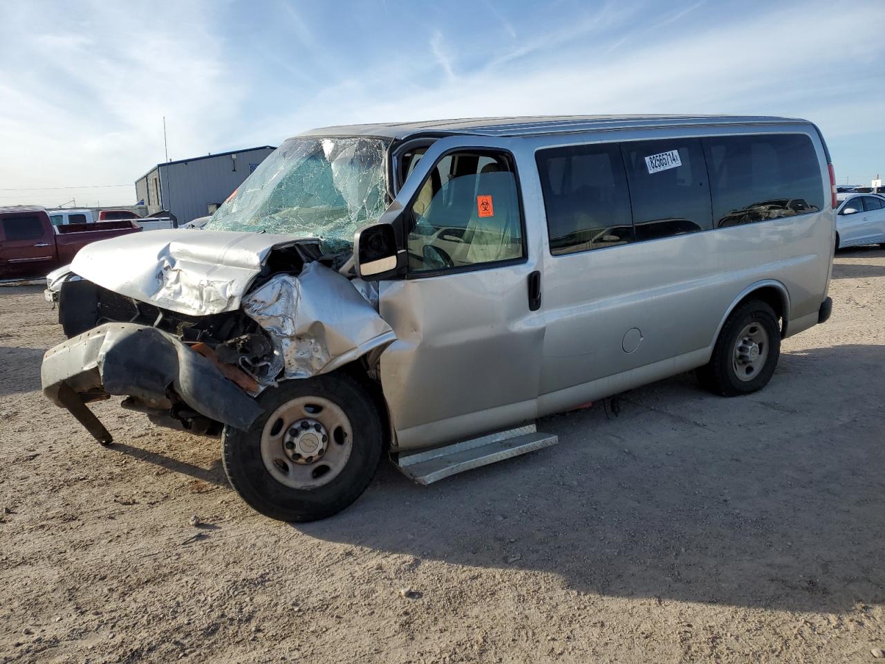 CHEVROLET EXPRESS G2 2011