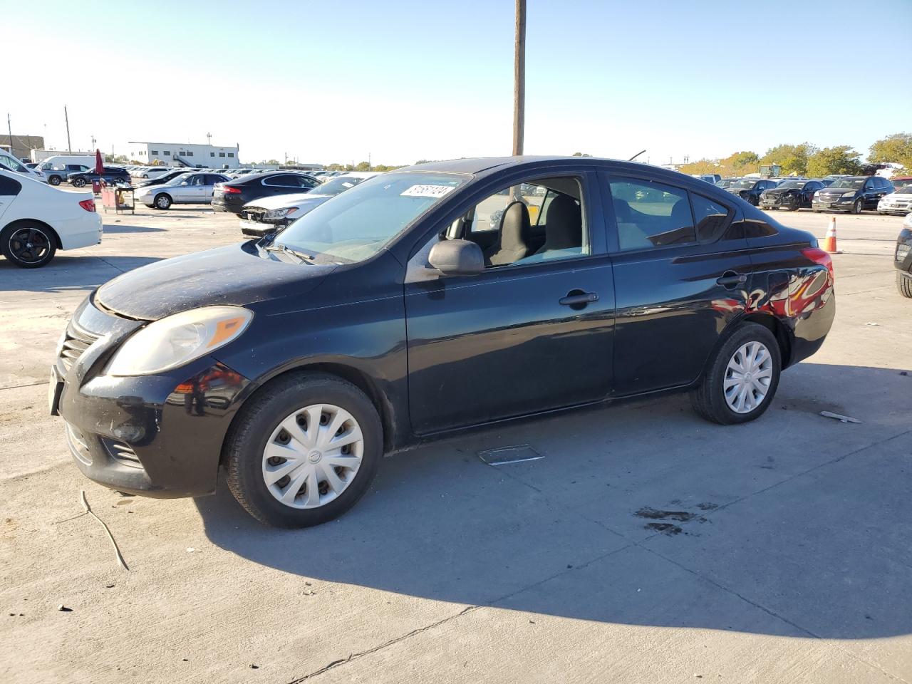 NISSAN VERSA S 2014