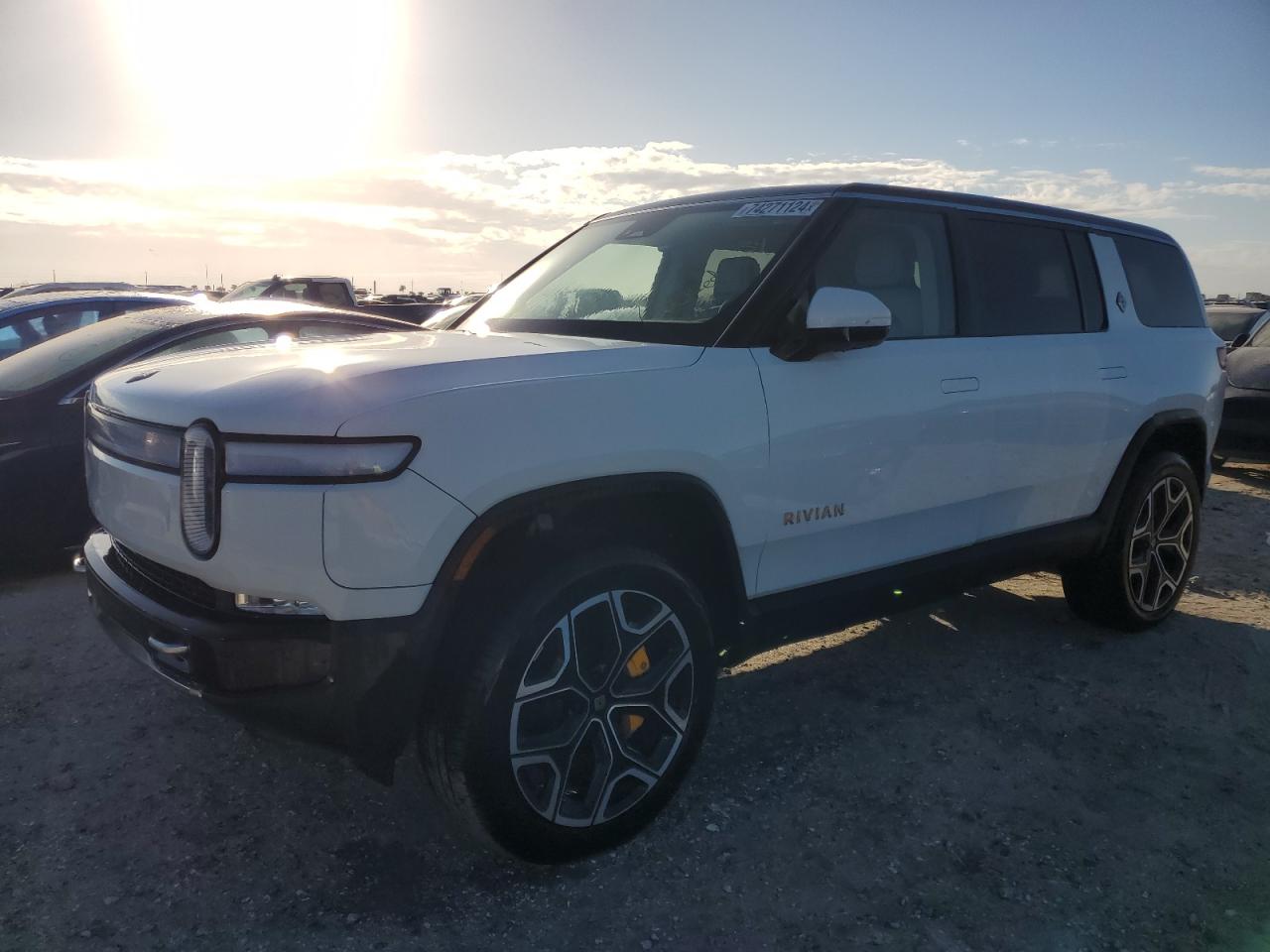 RIVIAN R1S ADVENT 2024