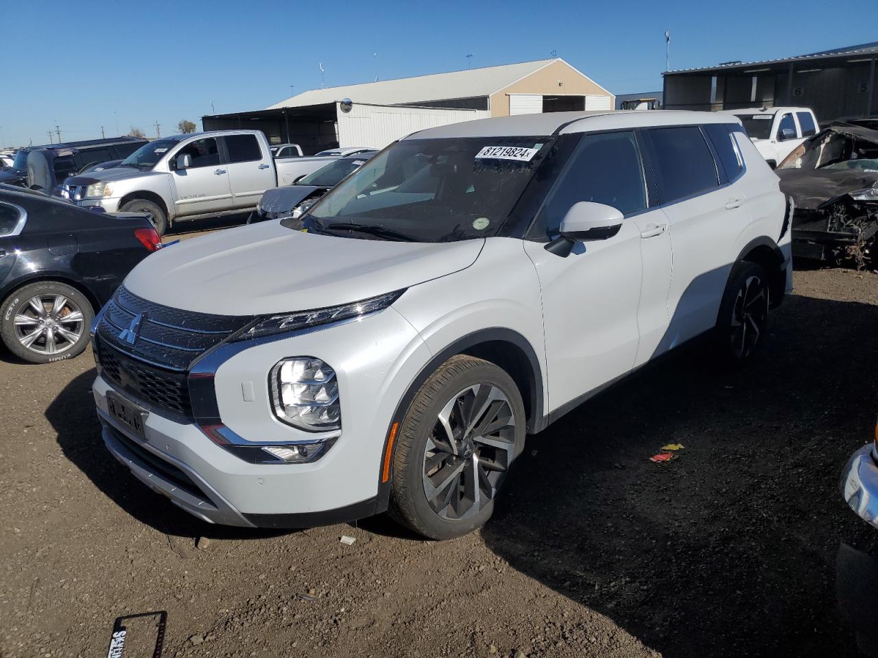 MITSUBISHI OUTLANDER 2022