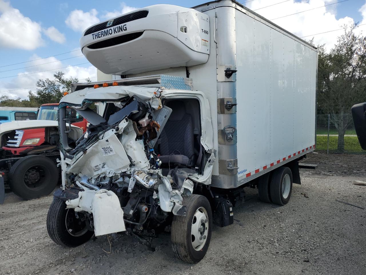 ISUZU NRR 2024