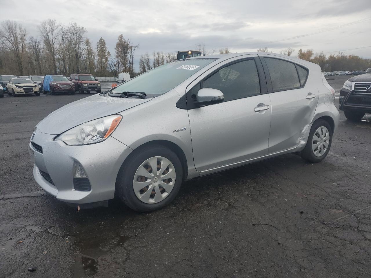 TOYOTA PRIUS C 2012