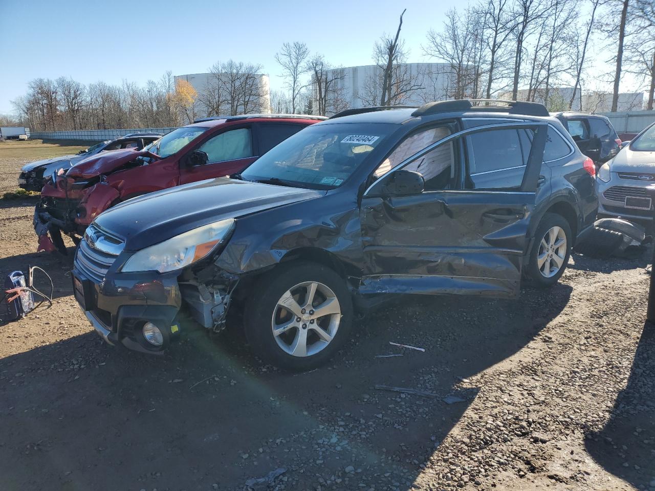 SUBARU OUTBACK 2. 2013
