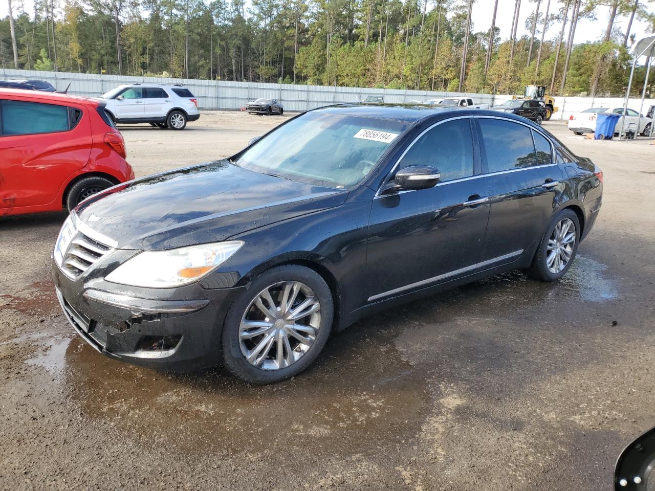 HYUNDAI GENESIS 4. 2011