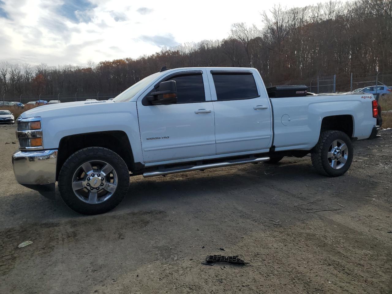 CHEVROLET SILVERADO 2018