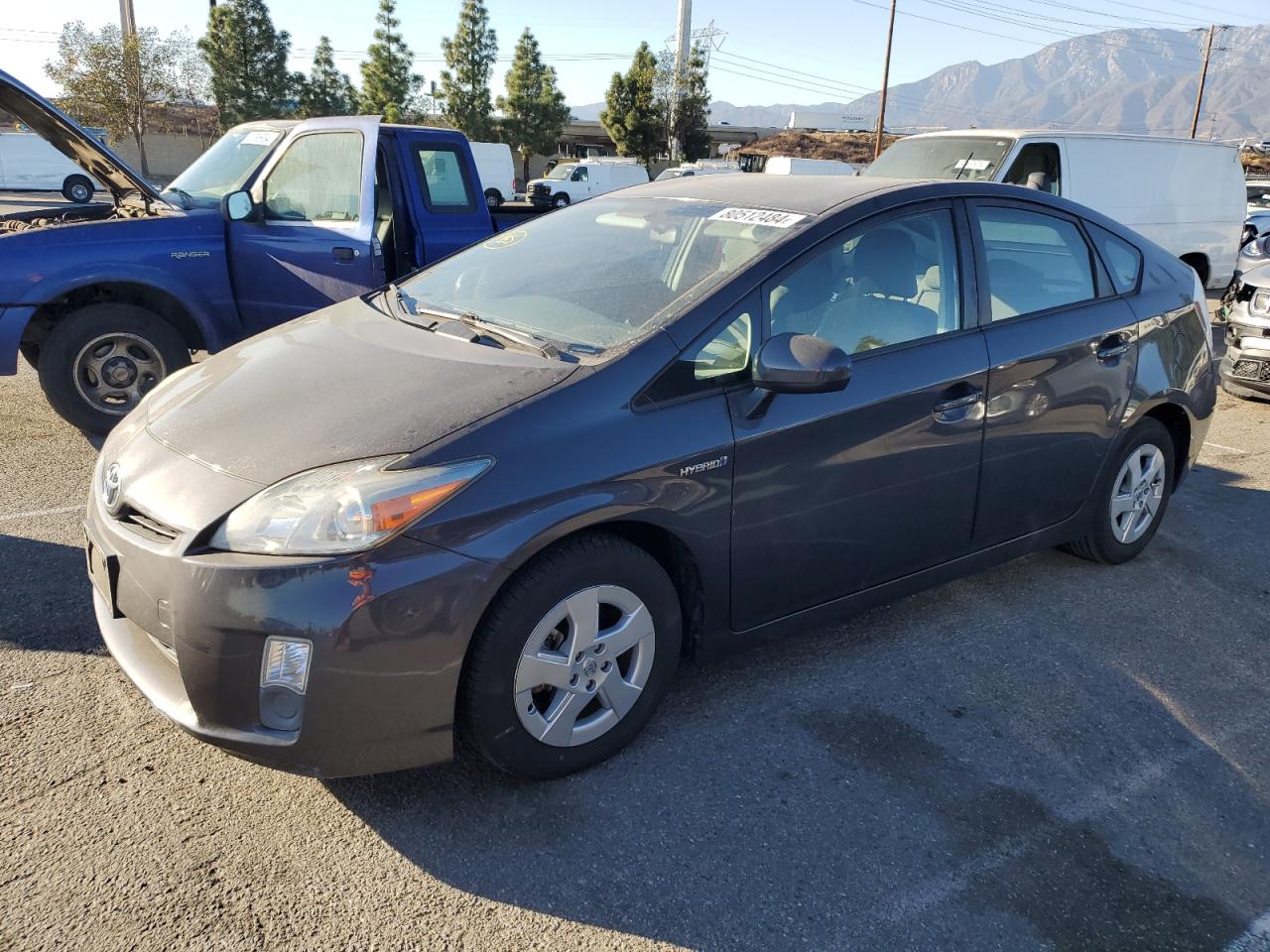 TOYOTA PRIUS 2011