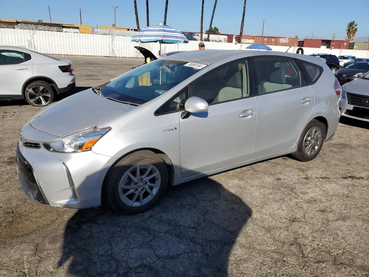 TOYOTA PRIUS V 2017