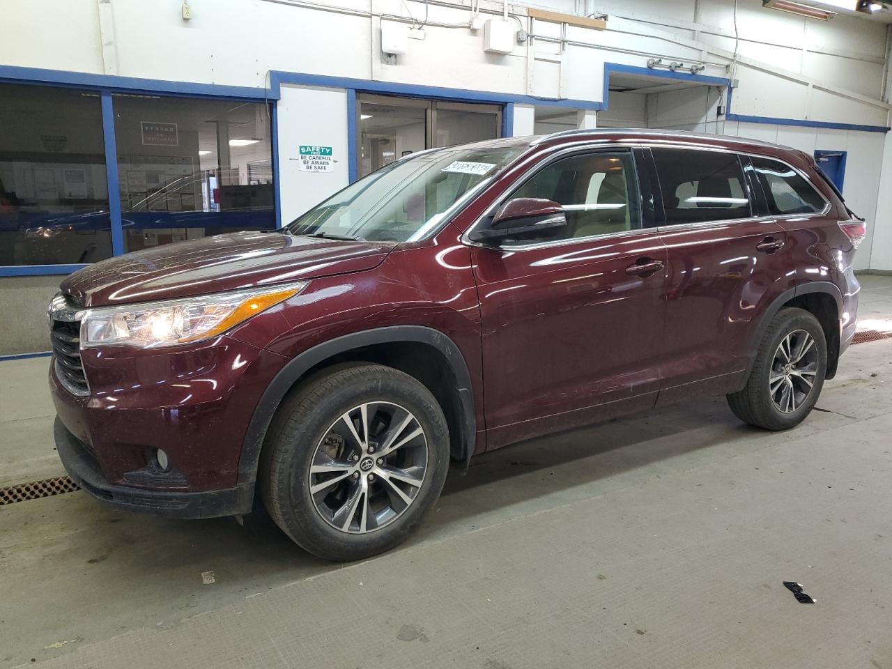 TOYOTA HIGHLANDER 2016
