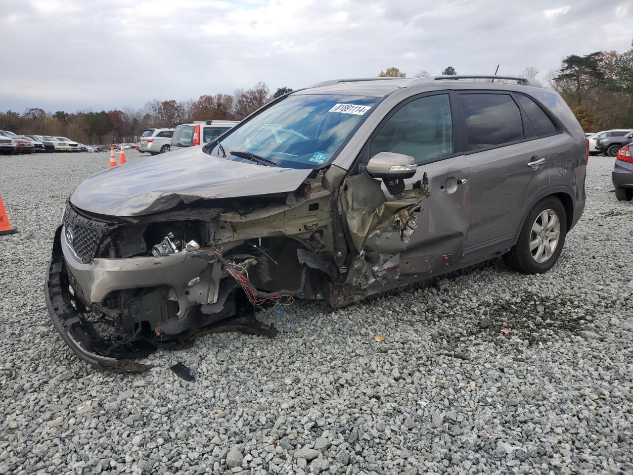 KIA SORENTO LX 2013