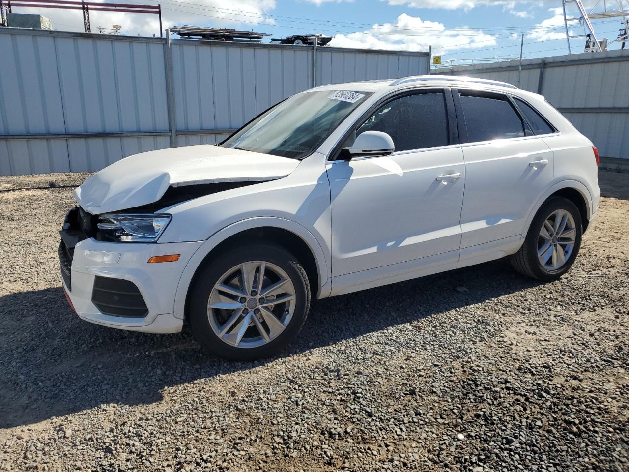 AUDI Q3 PREMIUM 2016