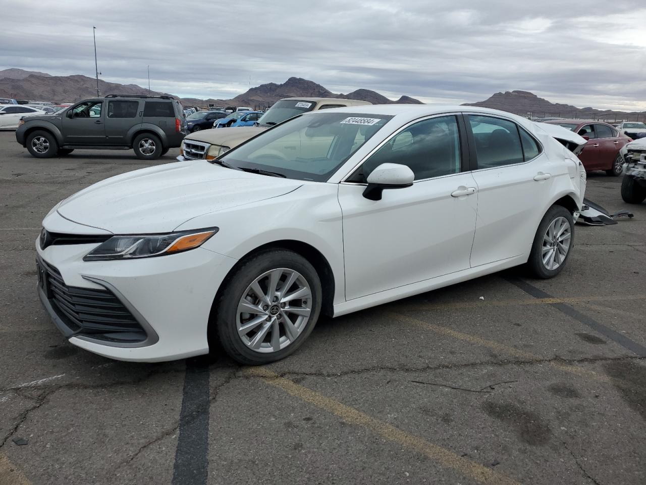 TOYOTA CAMRY LE 2023