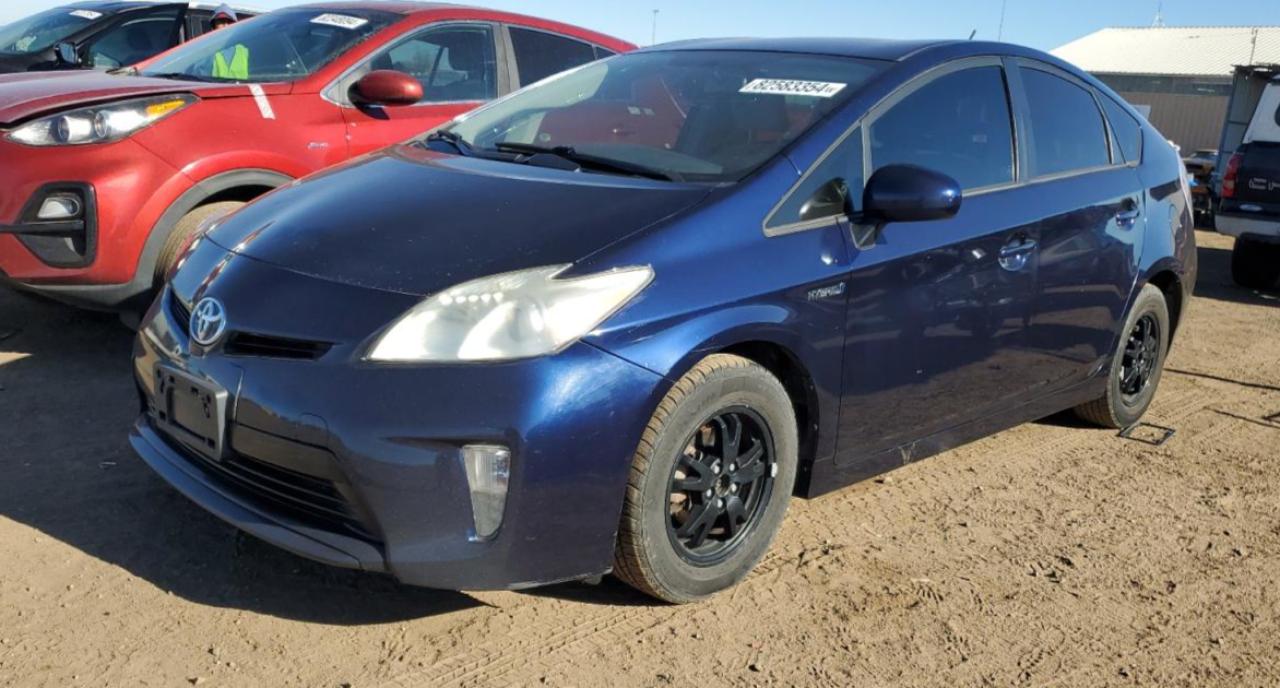 TOYOTA PRIUS 2013