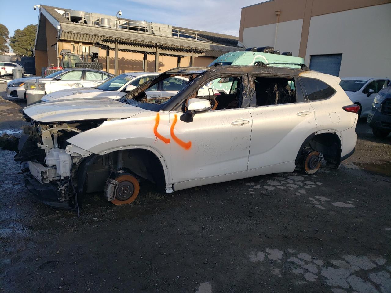 TOYOTA HIGHLANDER 2021