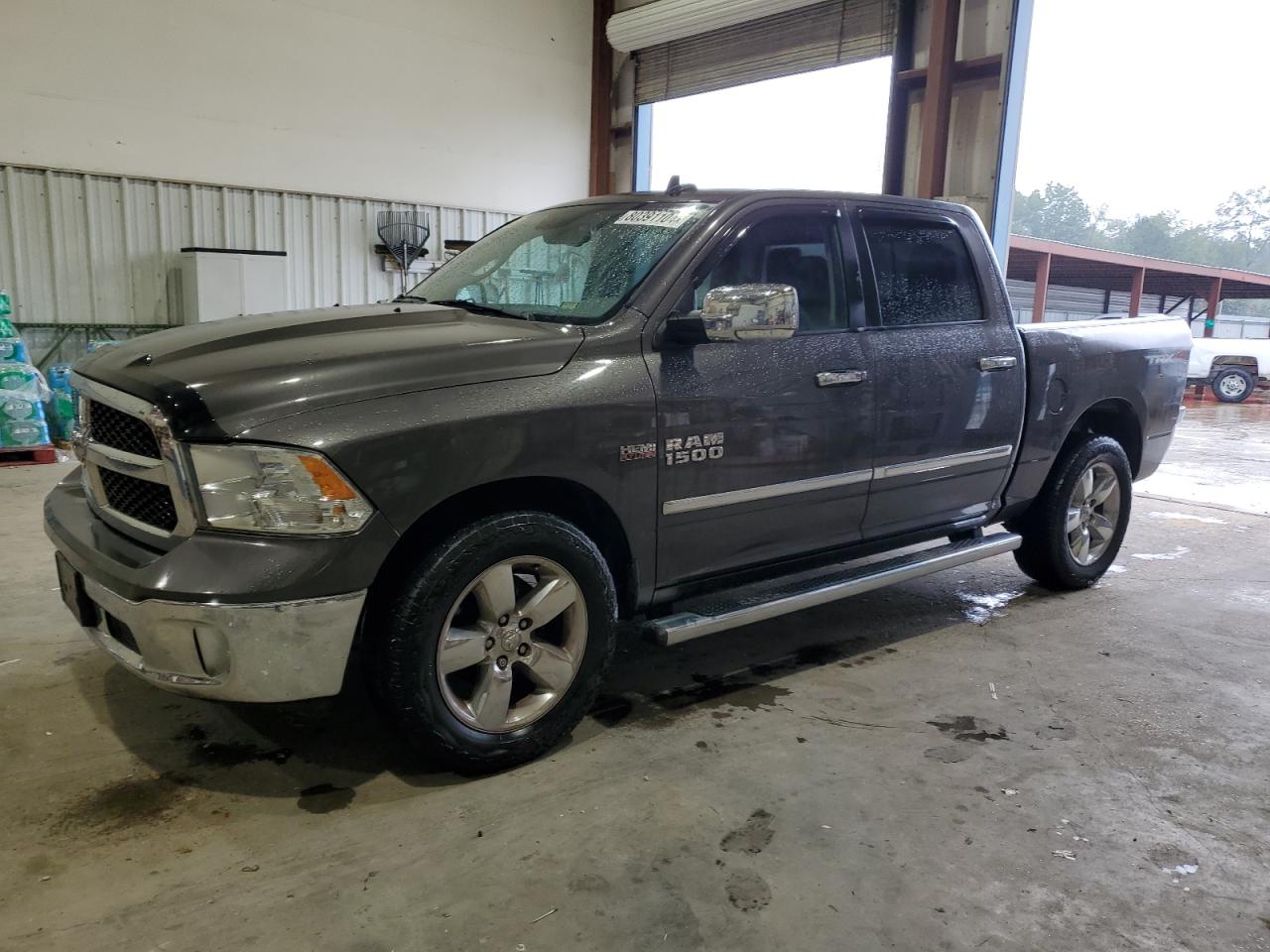 RAM 1500 SLT 2015