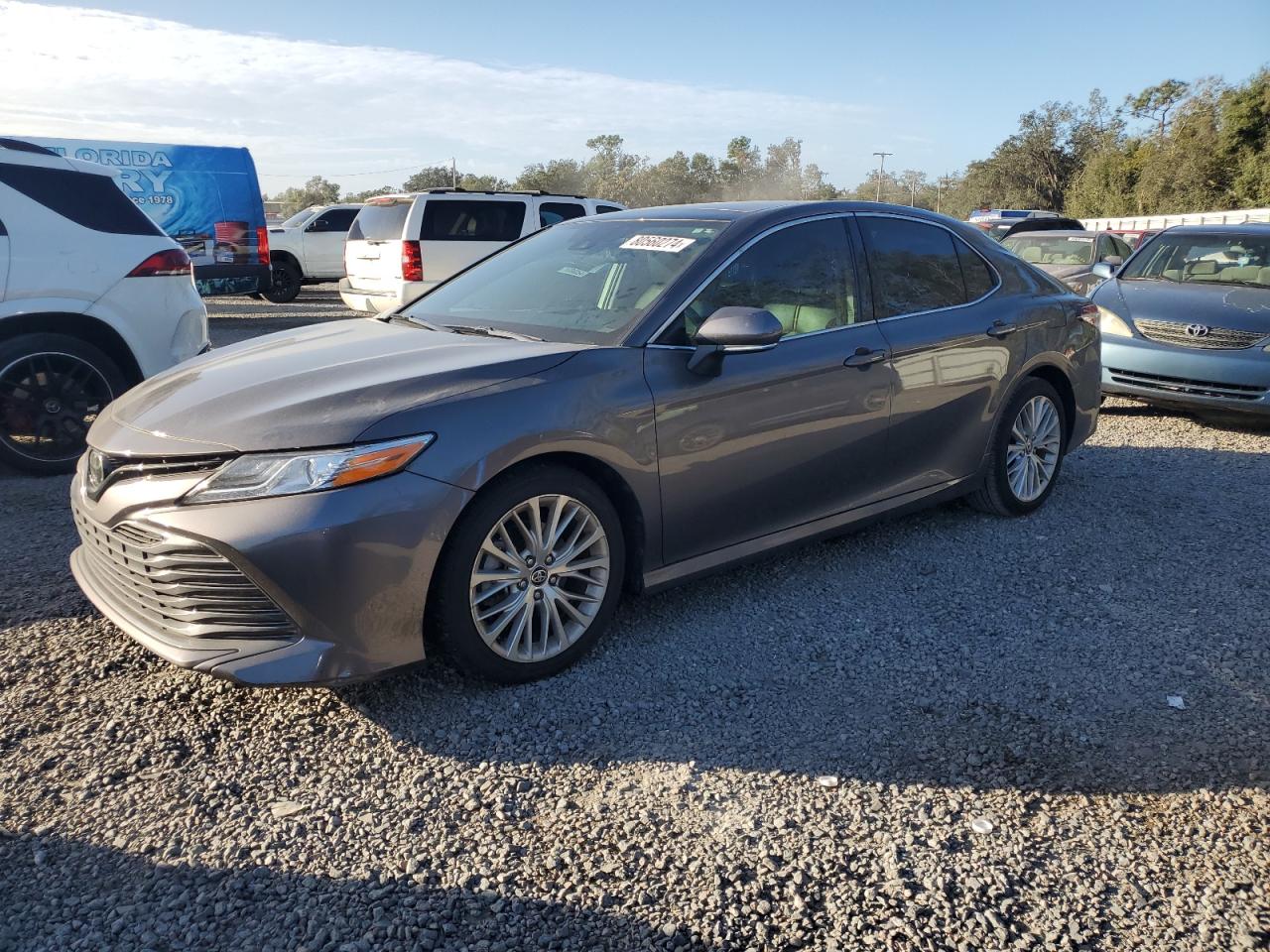 TOYOTA CAMRY XLE 2020
