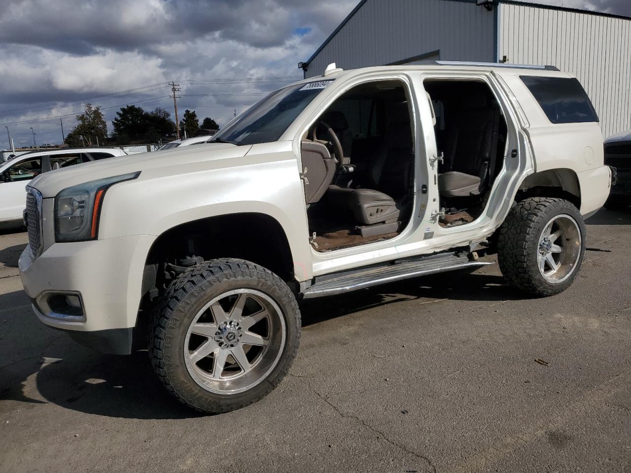 GMC YUKON DENA 2015