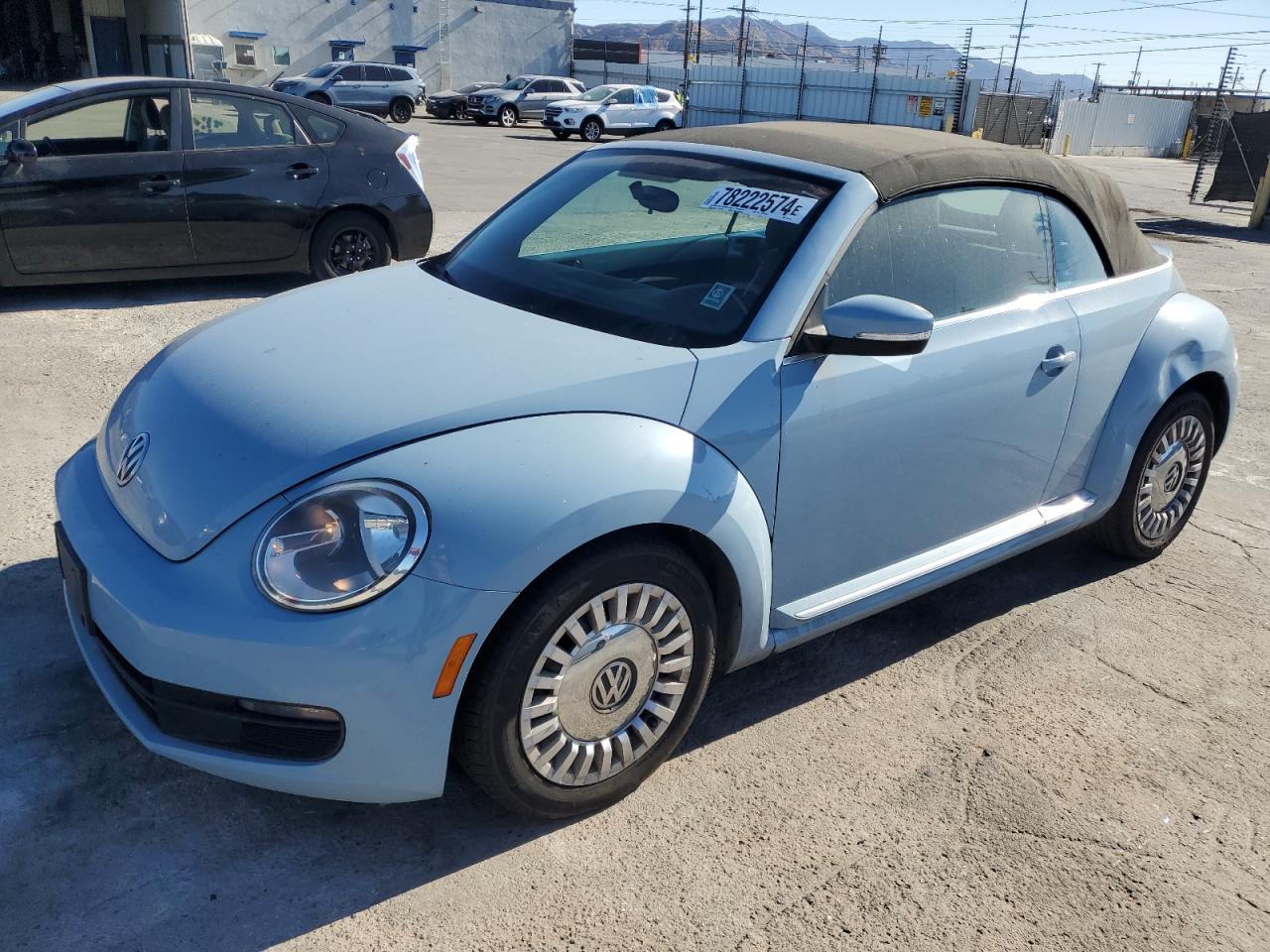 VOLKSWAGEN BEETLE 2013